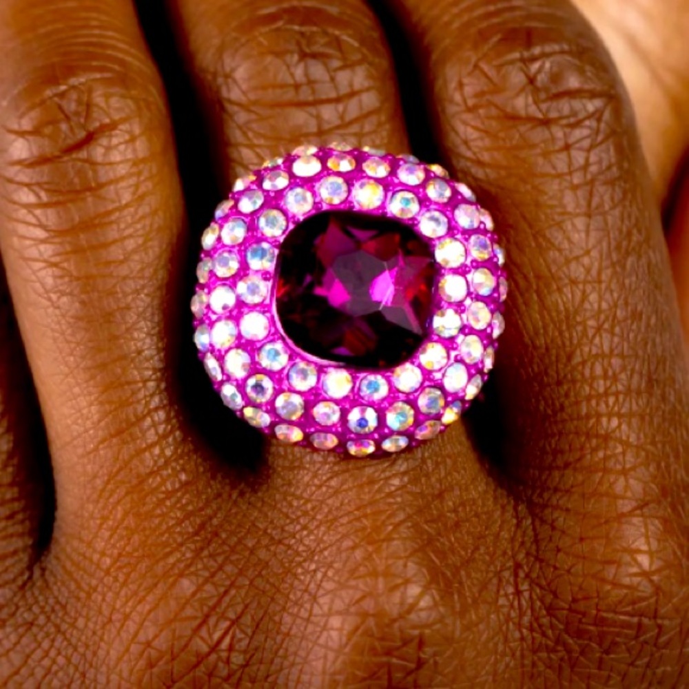 💝💎💝 “GLISTENING GRIT” PINK OVERSIZED GEM PAPARAZZI DAINTY RING❗️ - Picture 2 of 3